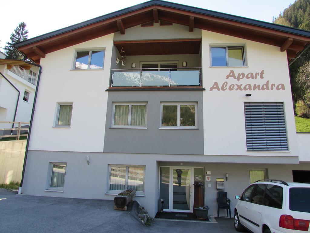 Apart Alexandra Ischgl Exteriör bild